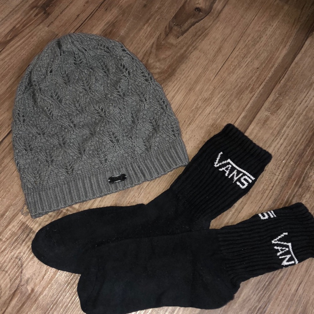 Vans uprising slouchy beanie knit & Classic socks